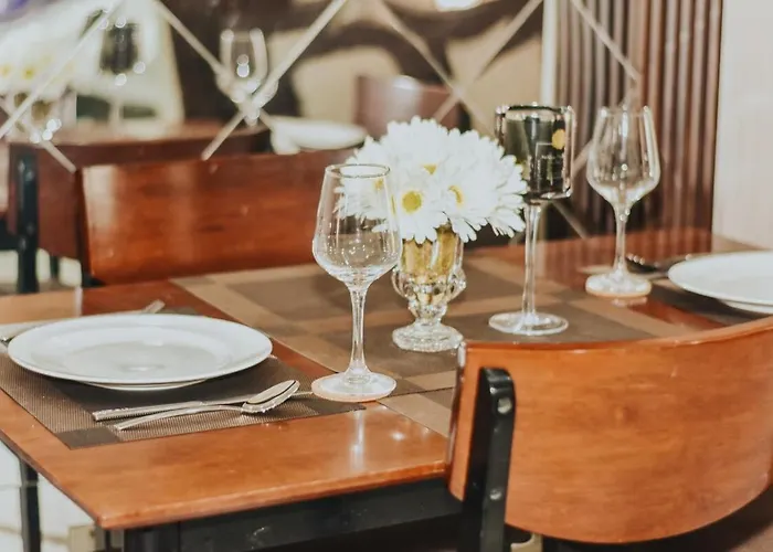 Greenbelt Parkplace Tower, Makati, Luxury 1br Manila